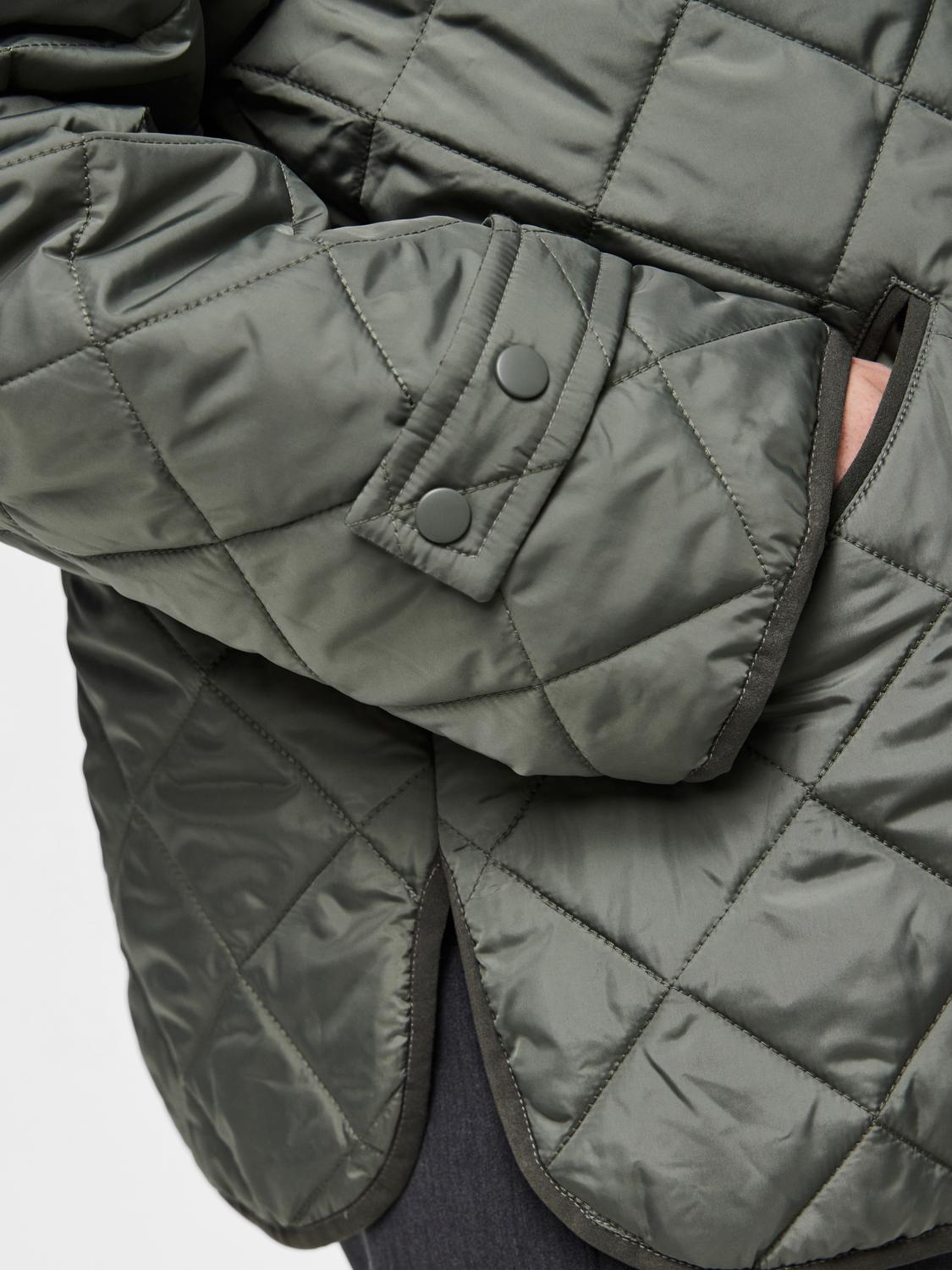model_shot-detail